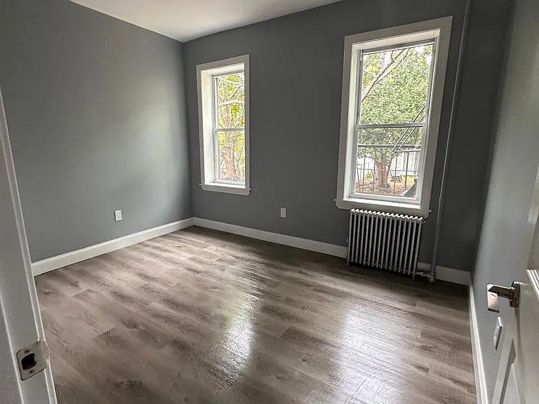 32 Corbin Ave — Photo 11