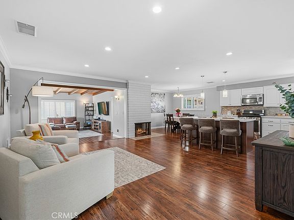 3rd image of 1811 Bea Way