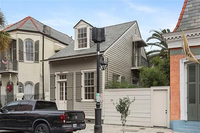 1 bed, 2.0 bath, 1000 sqft, $3,500 — Photo 2