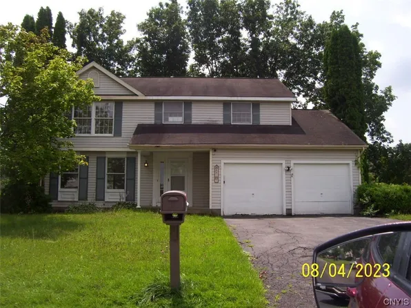 8147 Portobello Way, Liverpool, NY 13090