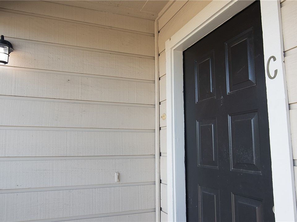 1st image of 1902 Woodsman Dr APT C