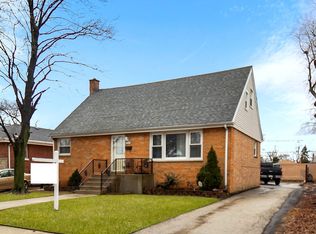 528 Hyde Park Ave, Bellwood, IL