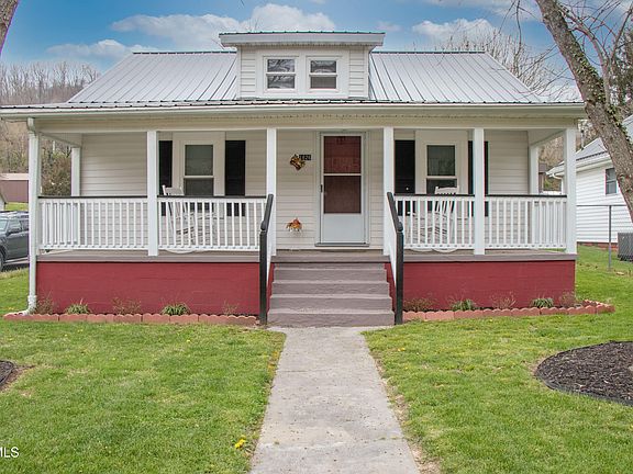 2nd image of 1826 Pittstown Rd