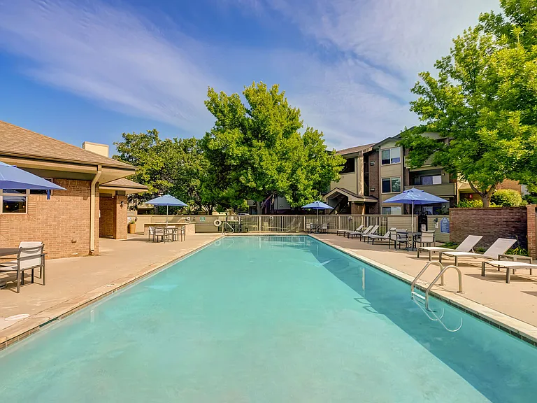 Miramont Apartments — Photo 15