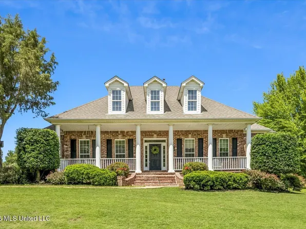 415 Foxwood Cir S, Hernando, MS 38632