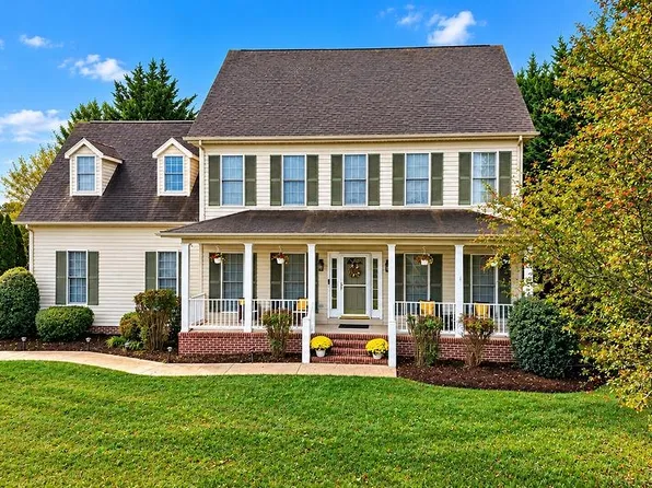 520 Wyndham Hill Dr, Fishersville, VA 22939