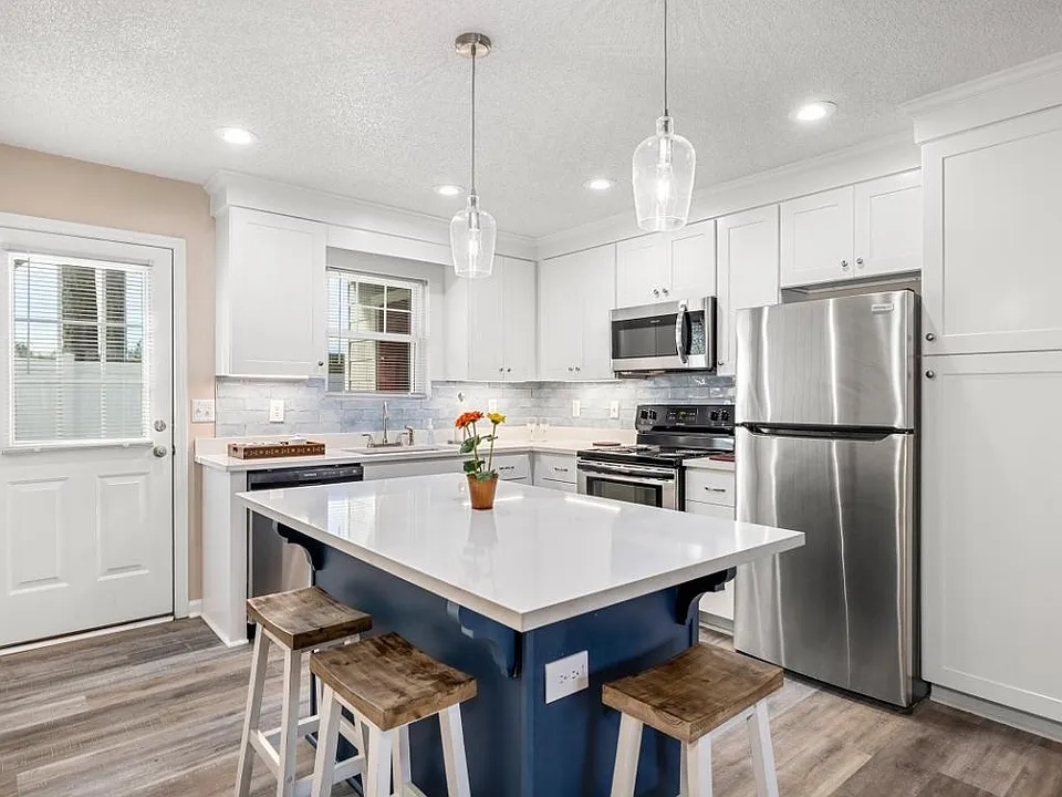 Tryon Village Apartments