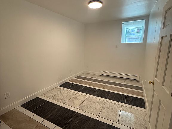 5th image of 196 Murray Ave #2
