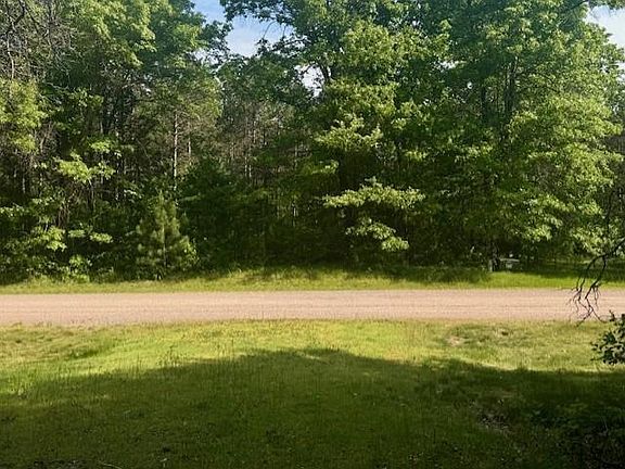 5th image of N8823 DICKERSON AVENUE