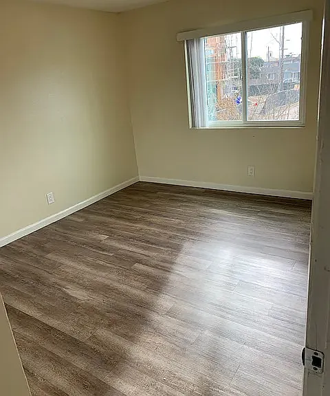 2555 Ulric St #B — Photo 4