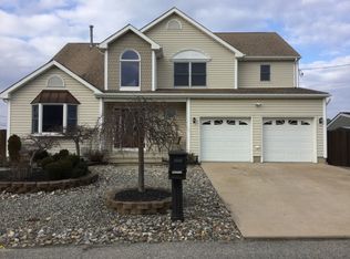 1810 Grantwood Dr, Toms River, NJ
