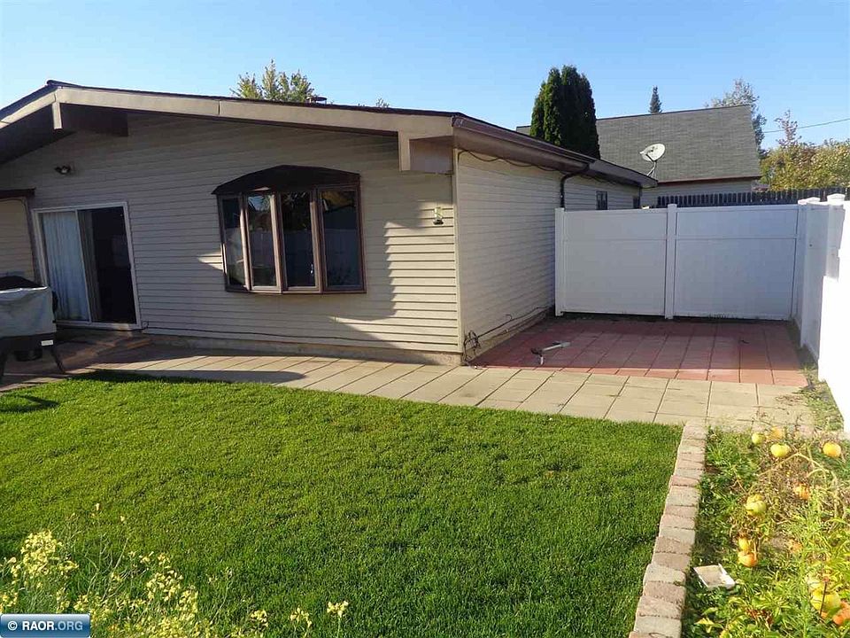 1st image of 2702 Diane Ln