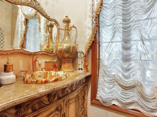 184-46 Aberdeen Road image 6 of 43