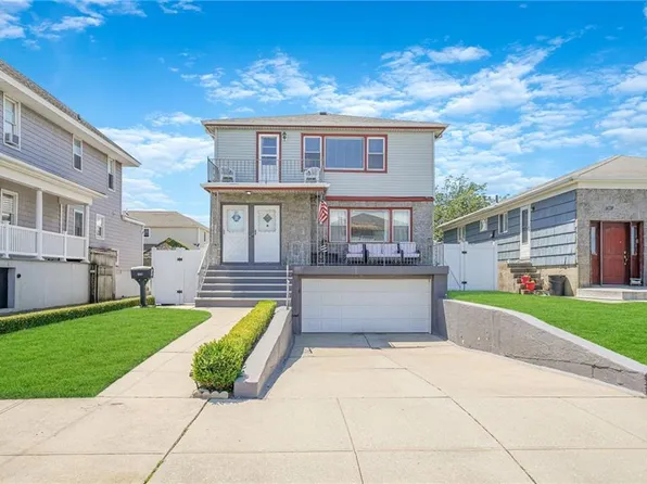 557 Beach 129th St, Far Rockaway, NY 11694