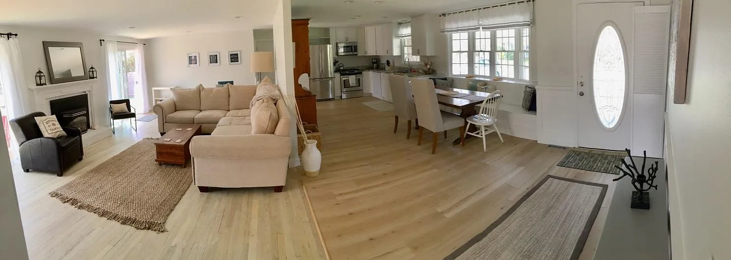 114 Portside Cir — Photo 1