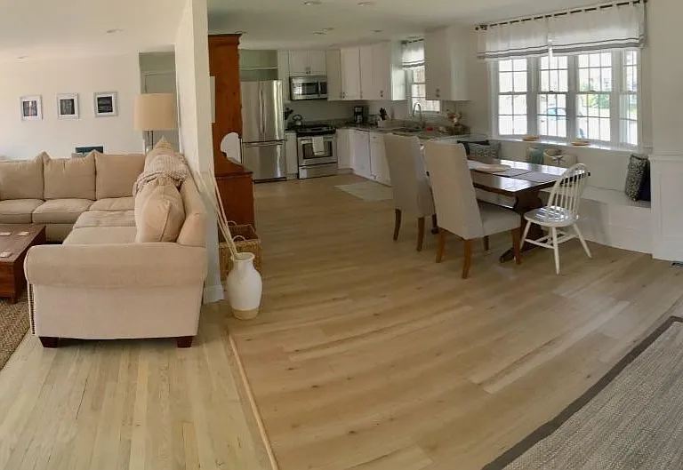 114 Portside Cir — Photo 1