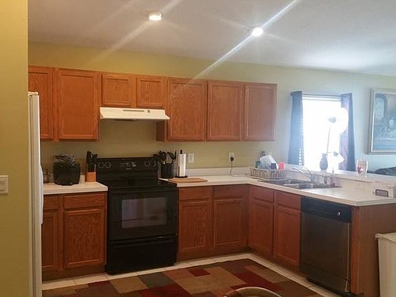 3rd image of 31328 Triborough Dr