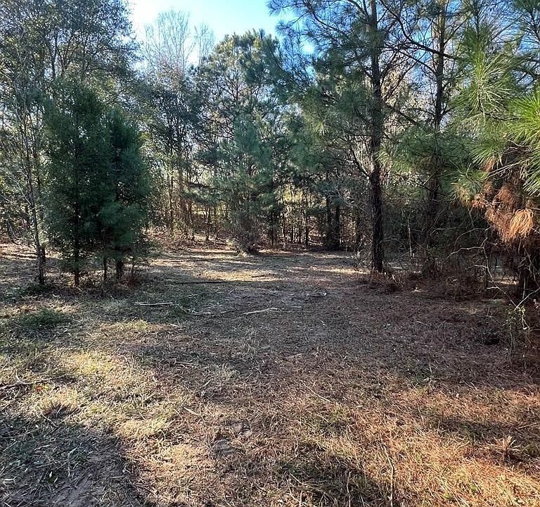 2nd image of 275/276 Sunset Dr