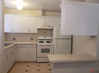 11820 Chandler Blvd #4, Valley Village, CA 91607