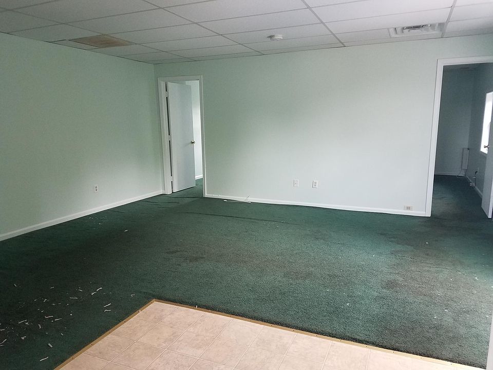 2nd image of 1217 W Chester Pike APT B