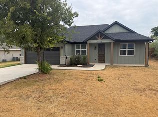 6111 Collins Ct, Granbury, TX 76048