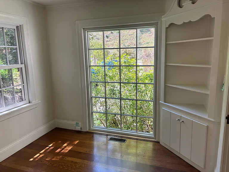 Dining Nook or Office space