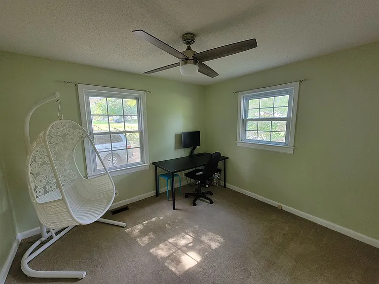 1304 Gracewood Dr — Photo 9
