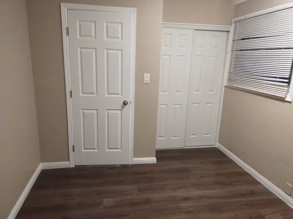 924 Height St #B, Bakersfield, CA 93305