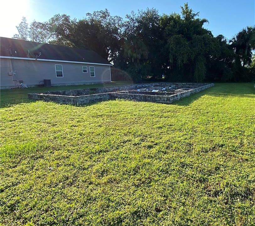 2nd image of 88 Diana Ave