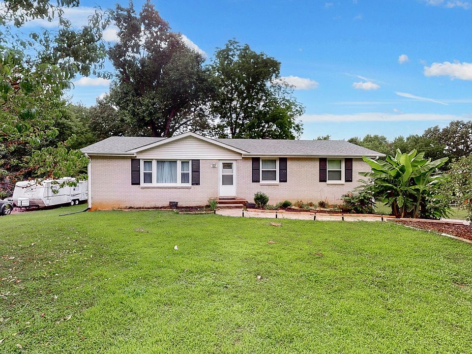 1st image of 405 Andrew Dr