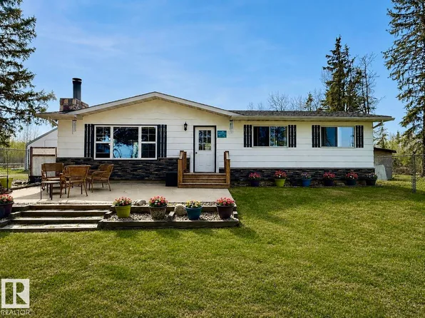61130 Range Road 50, Woodlands County, AB T0G 1R1
