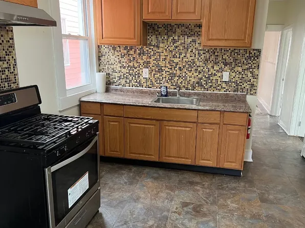 788 S 19th St, Newark, NJ