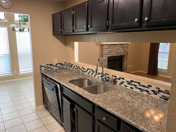 5th image of 4620 Saint Thomas Pl