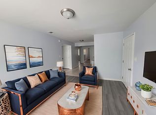 4653 Royal Ridge Dr, Memphis, TN 38128