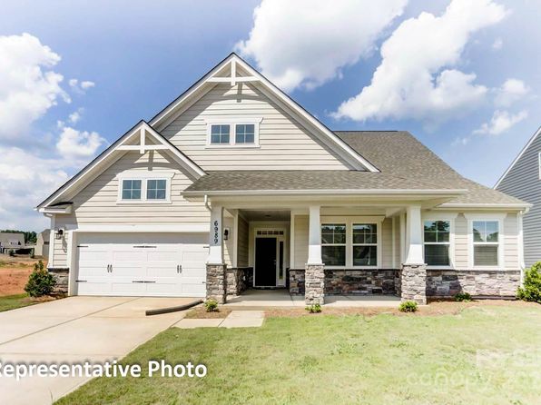 3022 Cedar Falls Dr #16, Waxhaw, NC 28173