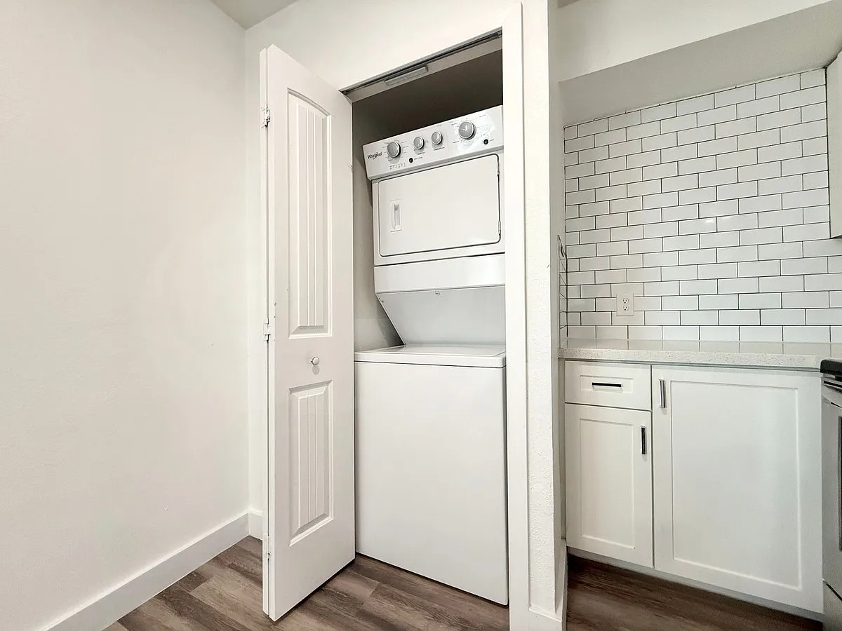 1 bed, 1.0 bath, 588 sqft, $1,350 — Photo 3