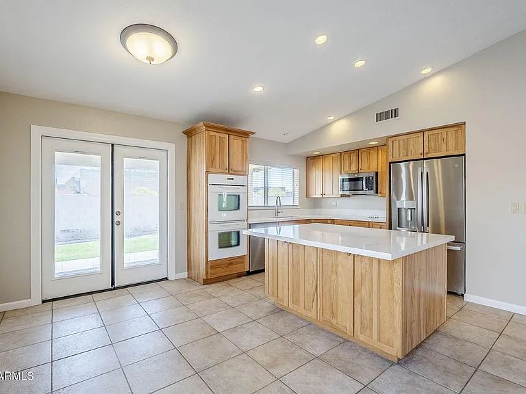 7707 S Kenwood Ln — Photo 24