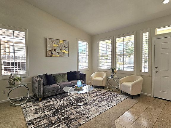 3rd image of 707 Thompsons Dr