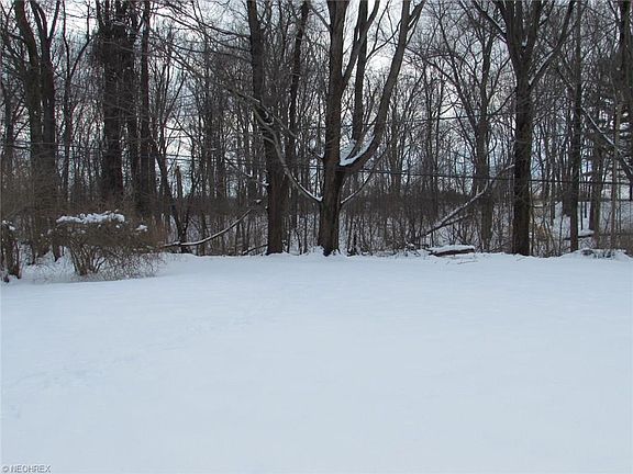 2nd image of 34180 Maple Dr