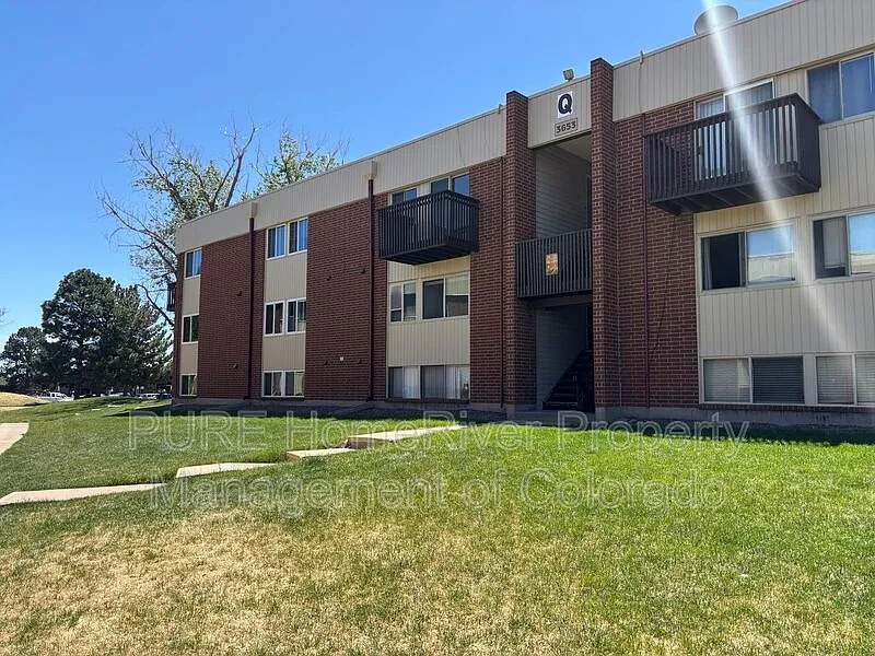 3653 S Sheridan Blvd #Q24