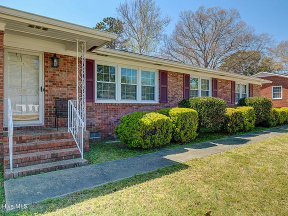 2nd image of 926 Hood Drive