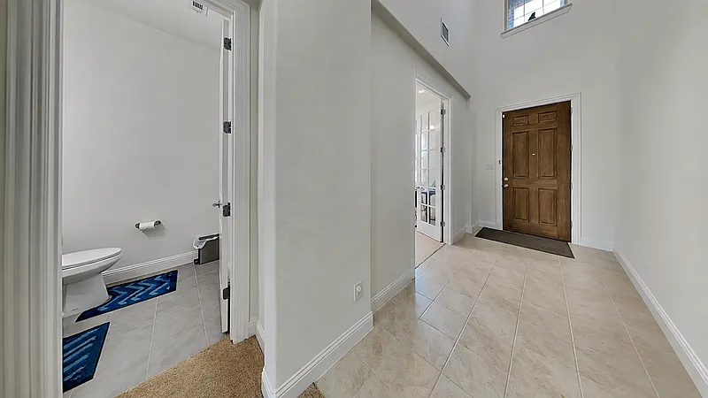 4 bed, 3.5 bath, 3155 sqft, $3,700 — Photo 3