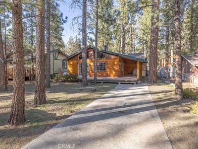 817 E Barker Blvd, Big Bear City, CA, 92314