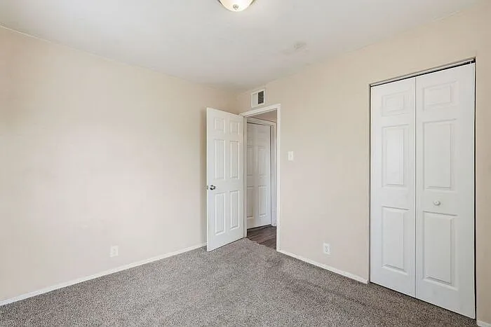 2520 E Cameron Vis — Photo 11