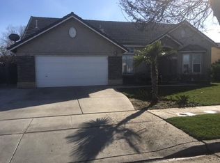 15643 W Middleton Ave, Kerman, CA 93630