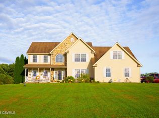 752 Twin Hill Rd, Sunbury, PA 17801