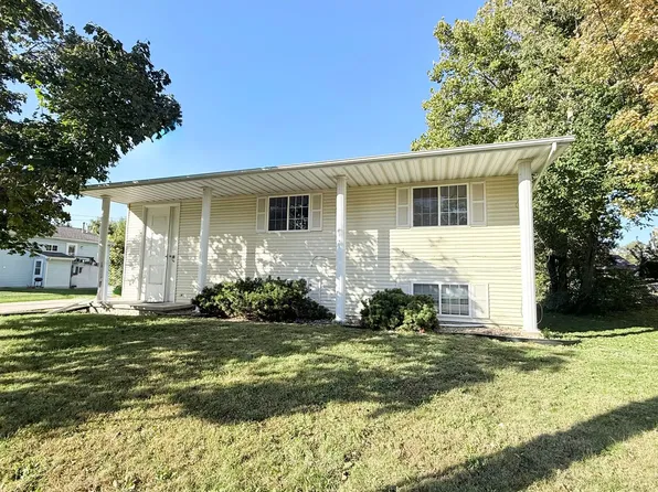 1122 West Ave., 1122 West Ave, Normal, IL 61761