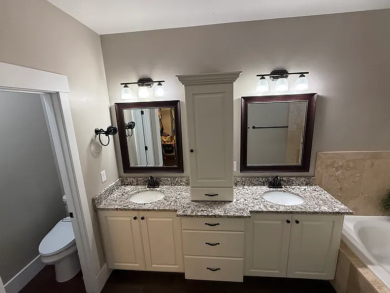 592 N Hills Ct — Photo 53