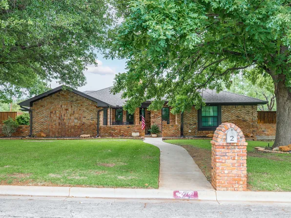 2 Brownstone Ct, Brownwood, TX 76801