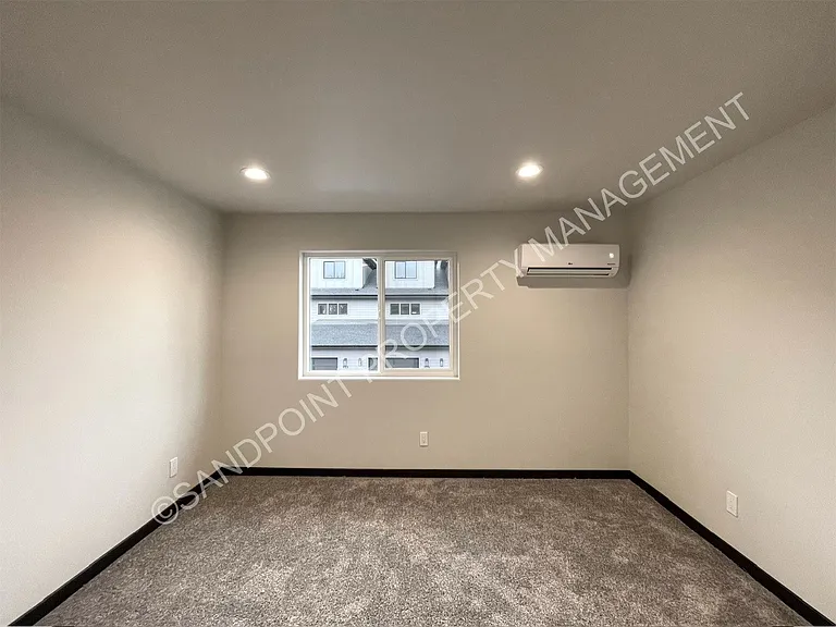 316 Aviator Ave #316 — Photo 18